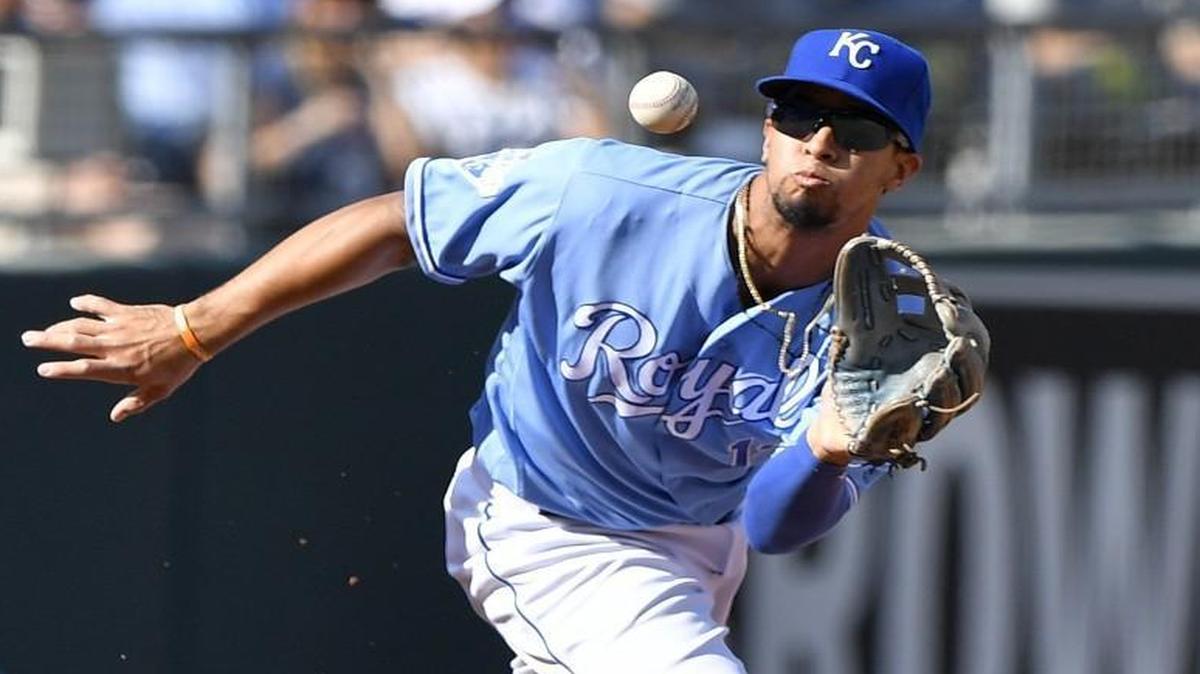 Kansas City Royals third baseman Cheslor Cuthbert caught a fly ball during Sunday’s game.