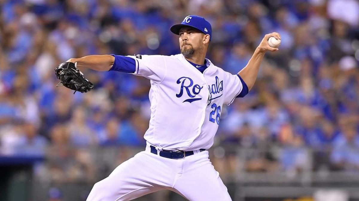 Mike Minor had a nice season out of the bullpen this last season for the Royals. Overall he posted a 2.55 ERA with 88 strikeouts in 77 2/3 innings