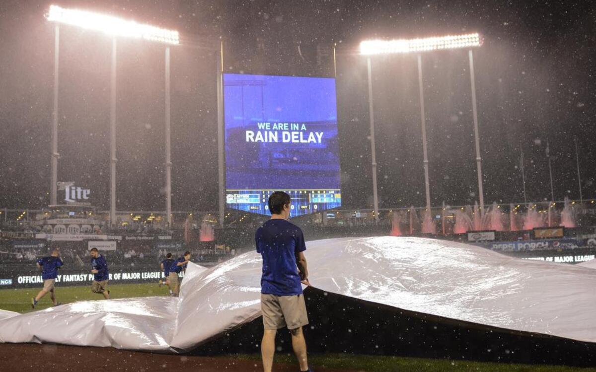 The Royals-Twins game schedule for Saturday was postponed to July 1.