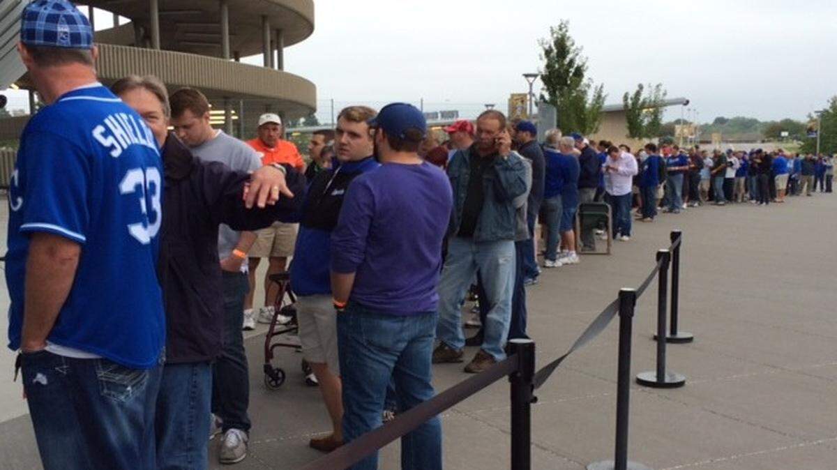 
Royals fans waited to buy tickets for the postseason on Thursday.
