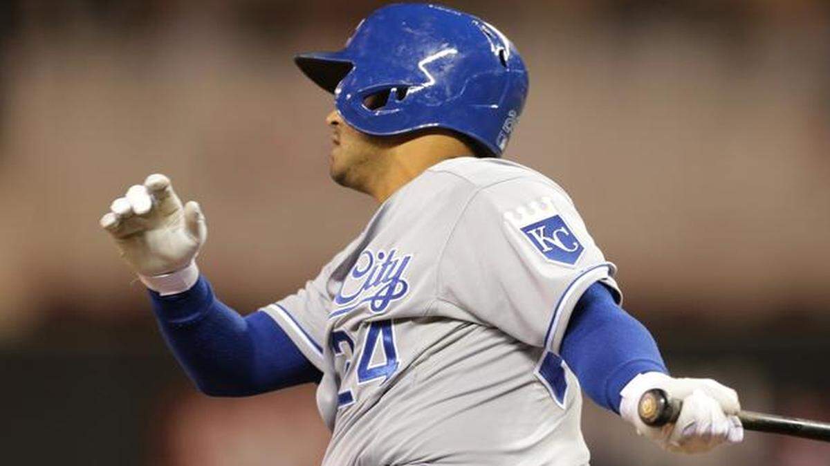 
The Royals' Christian Colon pinch-hit in Tuesday’s 10-2 loss to the Twins in Minneapolis. Colon made his first major league start Friday.
