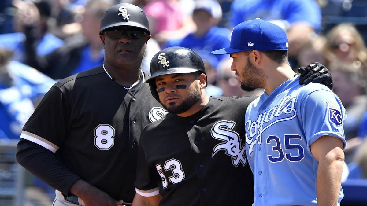 The White Sox’s Melky Cabrera put his arm around Royals first baseman Eric Hosmer after reaching on a single in the first inning of a game in May at Kauffman Stadium. Now, they are teammates once again after the Royals acquired Cabrera on Sunday.