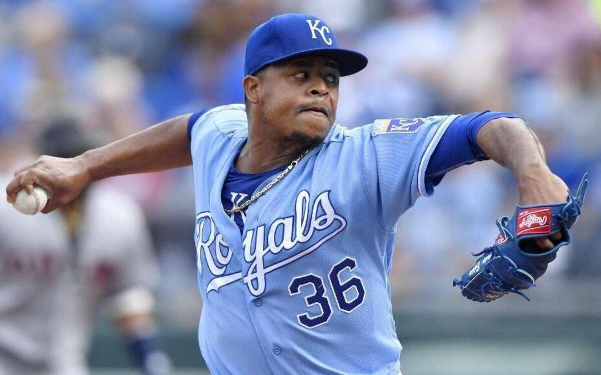 Right-hander Edinson Volquez, who pitched for the Royals the last two seasons, agreed to terms Monday on a two-year deal with the Miami Marlins.