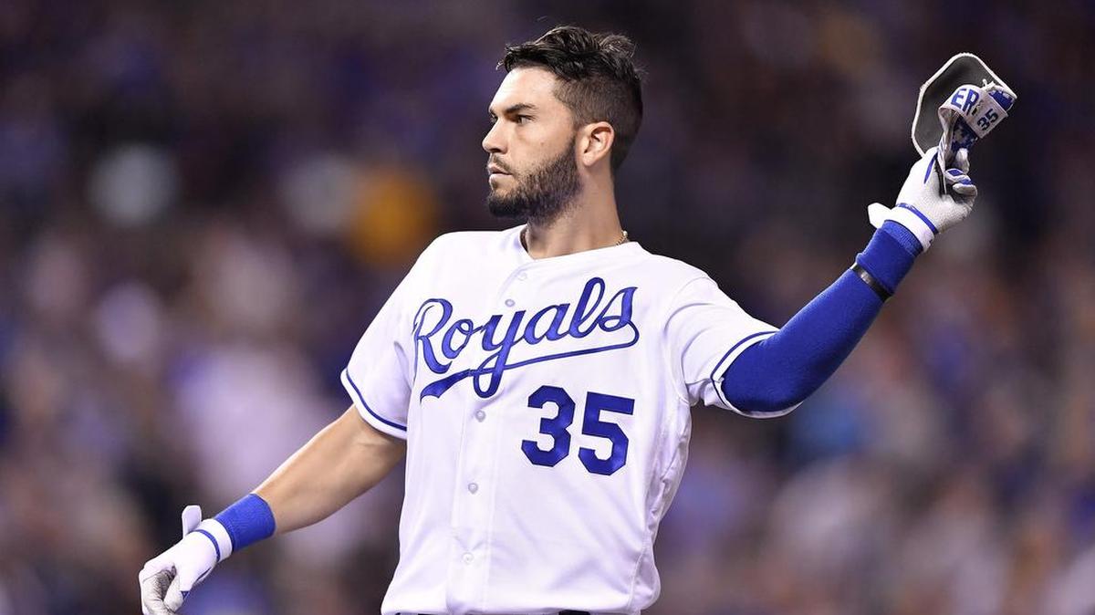 The Red Sox appear to have lost interest in signing free-agent first baseman Eric Hosmer. Boston re-signed first baseman Mitch Moreland to a two-year contract on Monday.
