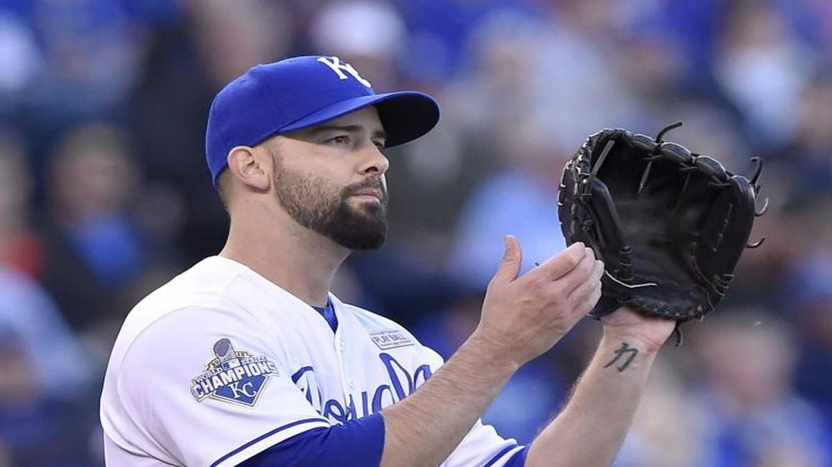 The Royals have yet to announce a starting pitcher for Tuesday’s game against the Los Angeles Angels. Manager Ned Yost said the club was still mulling the decision, though right-hander Dillon Gee is positioned as a slight favorite to draw the assignment over left-hander Brian Flynn.