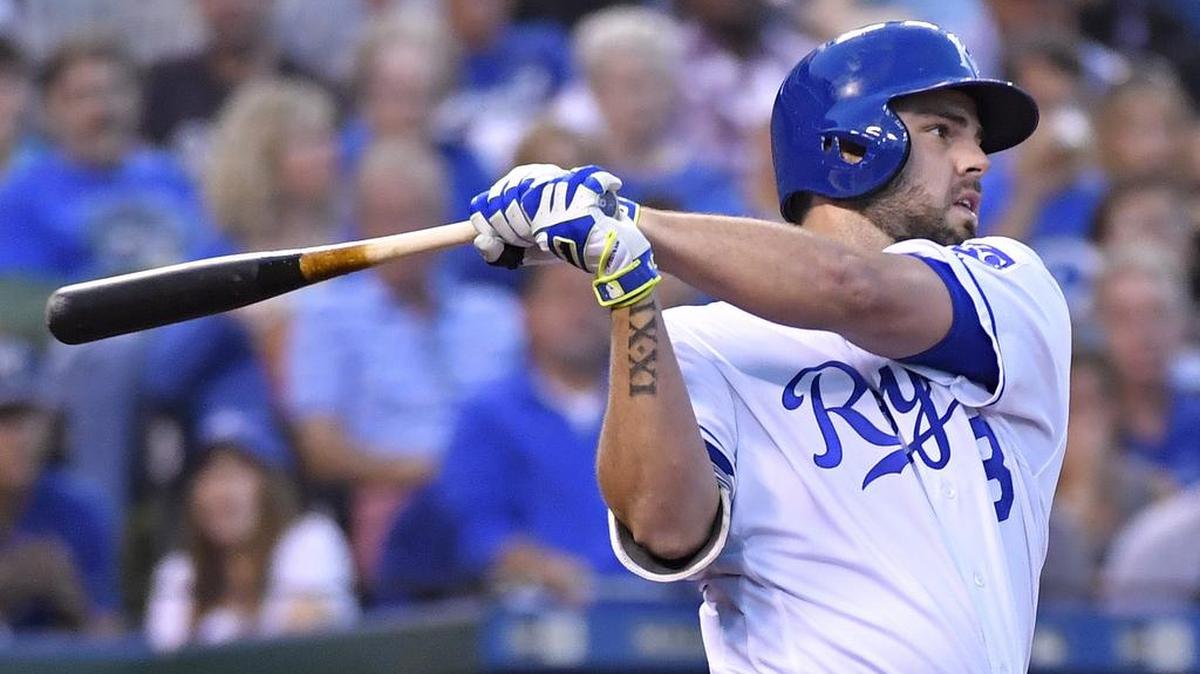 Former Royals third baseman Mike Moustakas is taking grounders and swings in a simulated spring training at the Newport Beach facility of agent Scott Boras, who is not ruling out the possibility of Moustakas sitting out regular-season games and re-entering the market next winter.