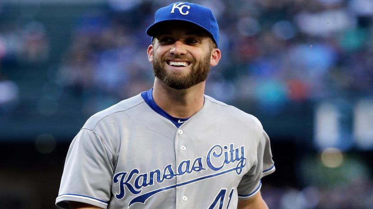 
Making his first start for Kansas City since May 16, Danny Duffy worked four-and-two-thirds innings on a limited pitch count as the Royals beat the Mariners 8-2 on Wednesday night in Seattle. The Mariners pestered him with eight hits, all singles, but Duffy struck out four batters and walked none, giving up two runs. 

