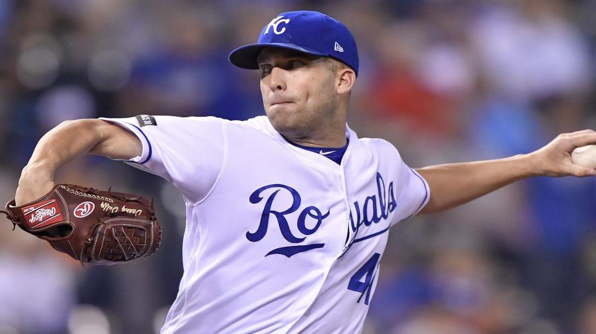 Kansas City Royals starting pitcher Danny Duffy