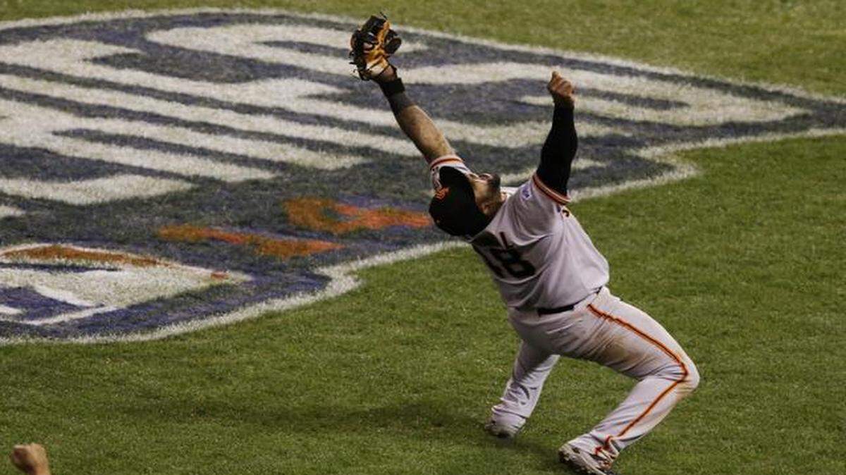 
To cap off his two runs scored for the Giants in game seven, Pablo Sandoval caught the last out —a pop fly by Salvador Perez — Wednesday at Kauffman Stadium.
