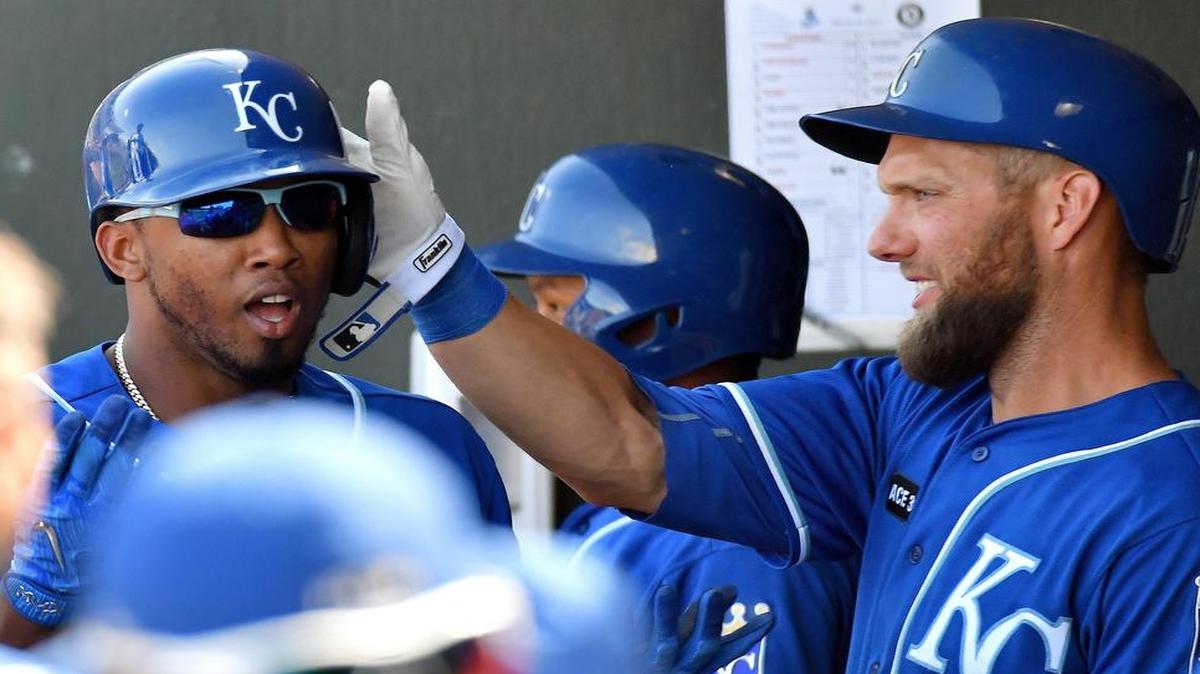 Alex Gordon (right) is the Royals’ highest-paid player in 2017.