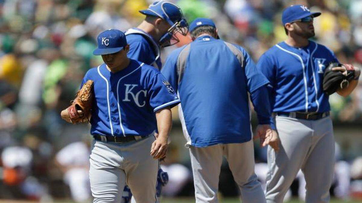 
Royals starter Jason Vargas walked off the mound Saturday after surrendering seven earned runs in the fifth inning to the Athletics in a 8-3 Oakland victory.
