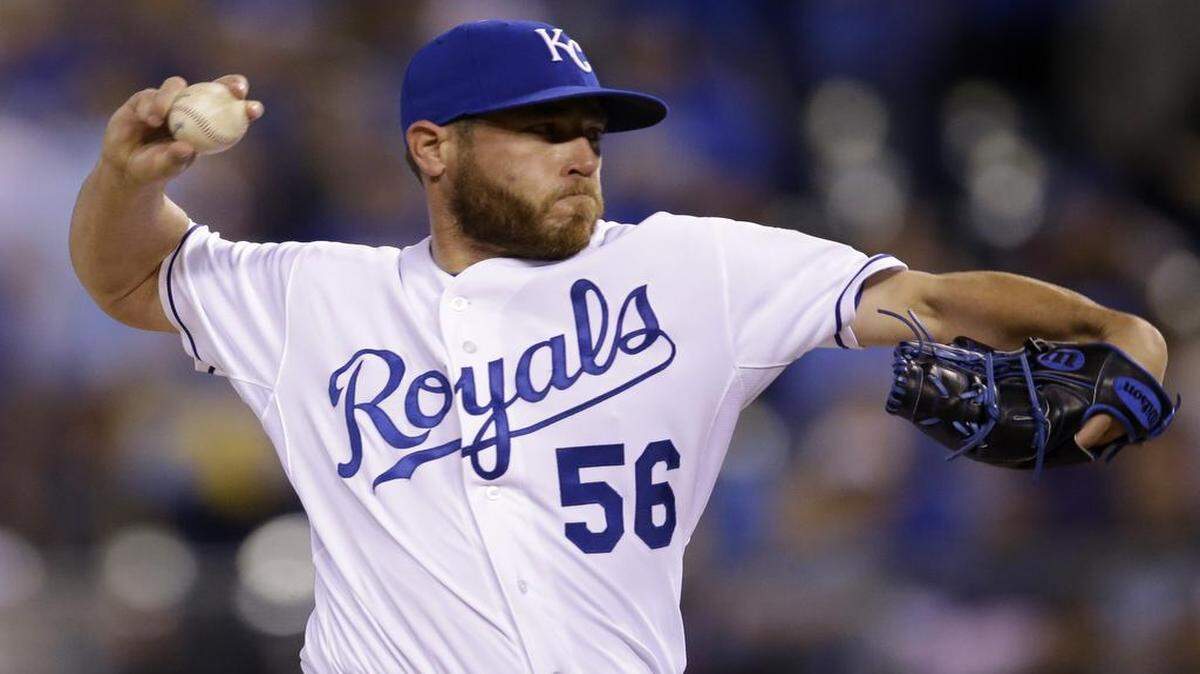 
Royals closer Greg Holland pitches against the White Sox during their April 8 ga,e at Kauffman Stadium. The Royals defeated the White Sox 7-5.
