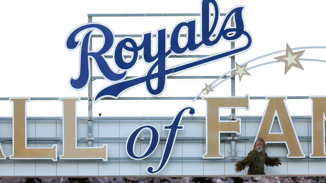 Pasquatch merch alert: Royals first baseman Vinnie Pasquantino trademarks nickname