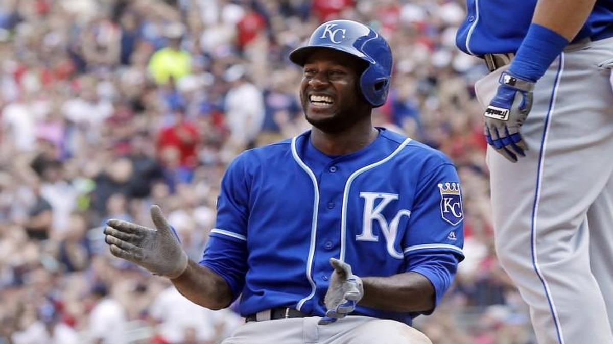 Kansas City Royals outfielder Lorenzo Cain celebrated his two-run triple in Sunday’s game.