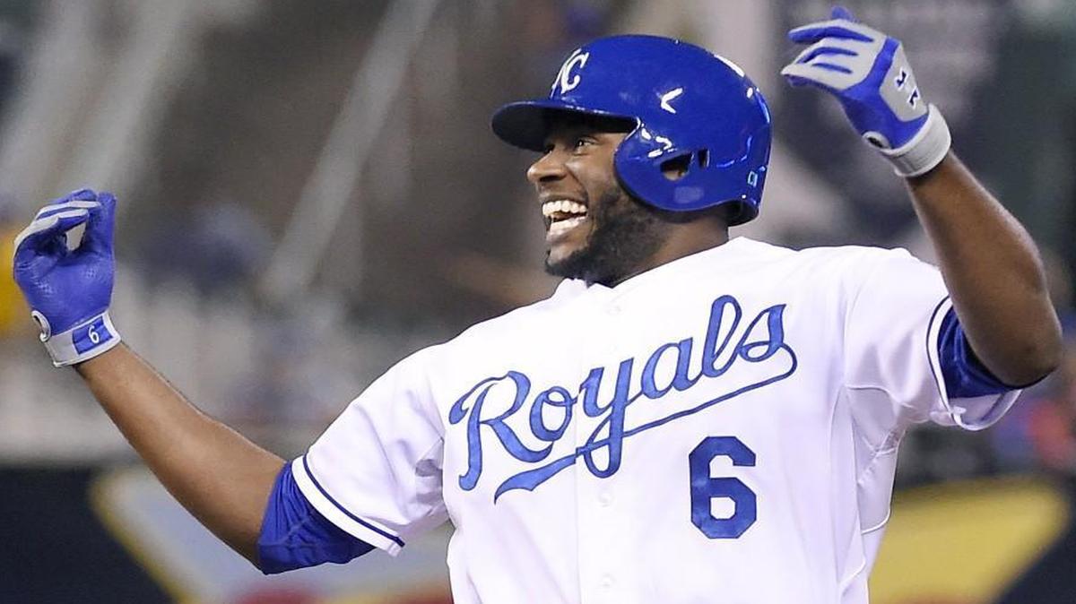 
Lorenzo Cain celebrated after hitting the game-winning run to score Paulo Orlando in the 10th inning against the Seattle Mariners on Wednesday night at Kauffman Stadium.
