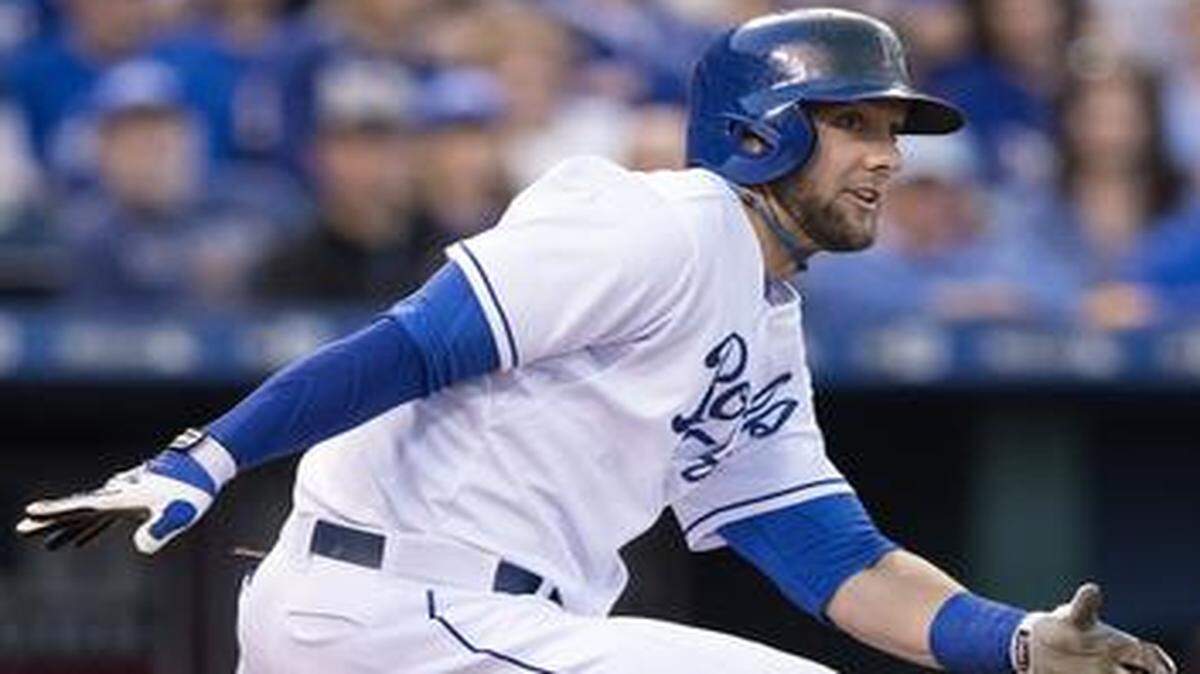 
The elements are in place for Royals outfielder Alex Gordon to sit out Sunday afternoon’s series finale with the Los Angeles Angels of Anaheim. The game is a day game after Saturday’s night game. The Angels will start left-hander C.J. Wilson. 
