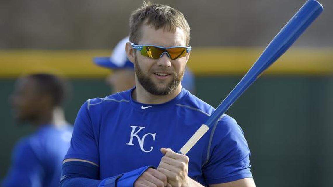 
Alex Gordon held a fungo bat during Saturday’s spring training workout in Surprise, Ariz.
