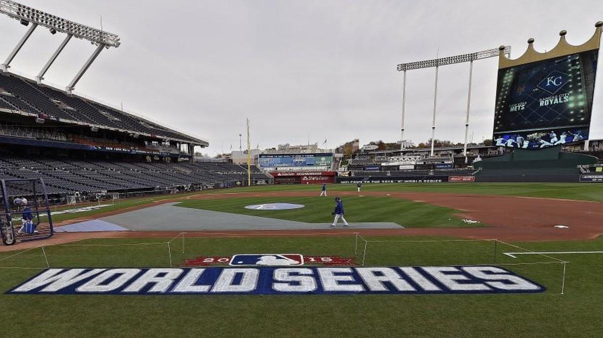 Before the Series shifts to New York on Friday, the world will be watching Kansas City this week. And our town, like our team and its fans, is ready to put on a good show.