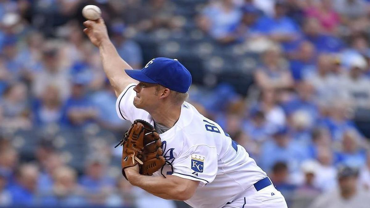 
Joe Blanton made the most of his first starting assignment since 2013, authored five innings of one-run, five-hit ball while striking out four as the Royals beat the Milwaukee Brewers 10-2 on Wednesday night at Kauffman Stadium. 
