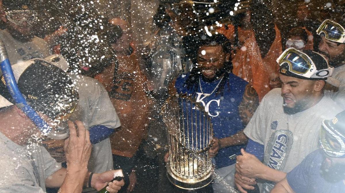 Each full share for the World Series champion Royals was worth more than $370,000.