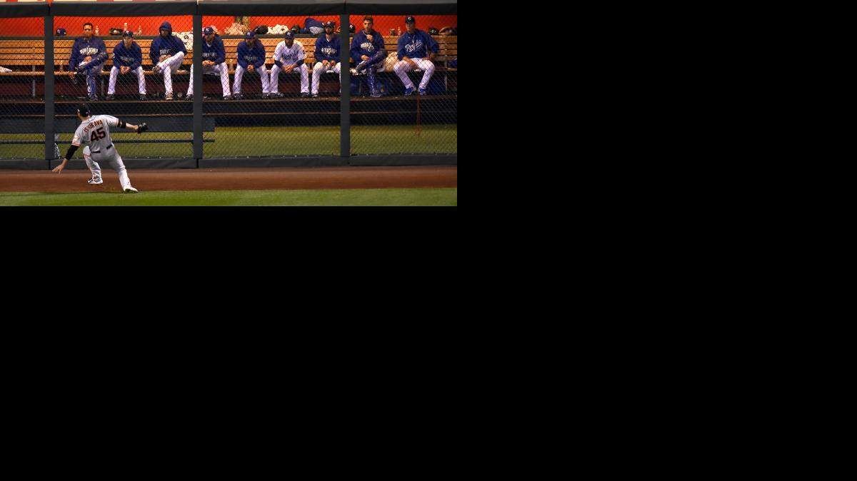
Tuesday’s runaway win — in which the Giants’ Travis Ishikawa slipped while trying to track down Omar Infante‘s double — was a restful evening for most members of the Kansas City bullpen..
