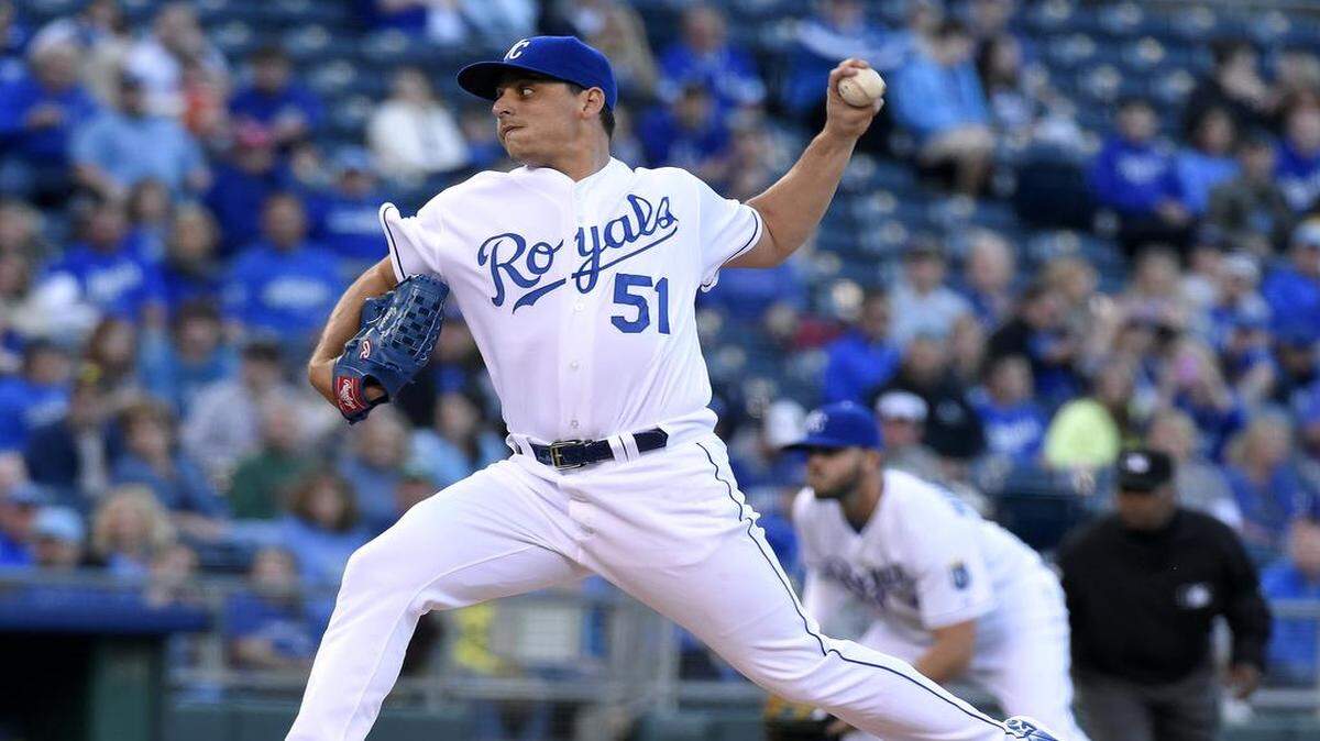 
Kansas City Royals starting pitcher Jason Vargas (51) throws in the first inning during Tuesday's baseball game against the Minnesota Twins on April 21, 2015 at Kauffman Stadium in Kansas City, Mo.
