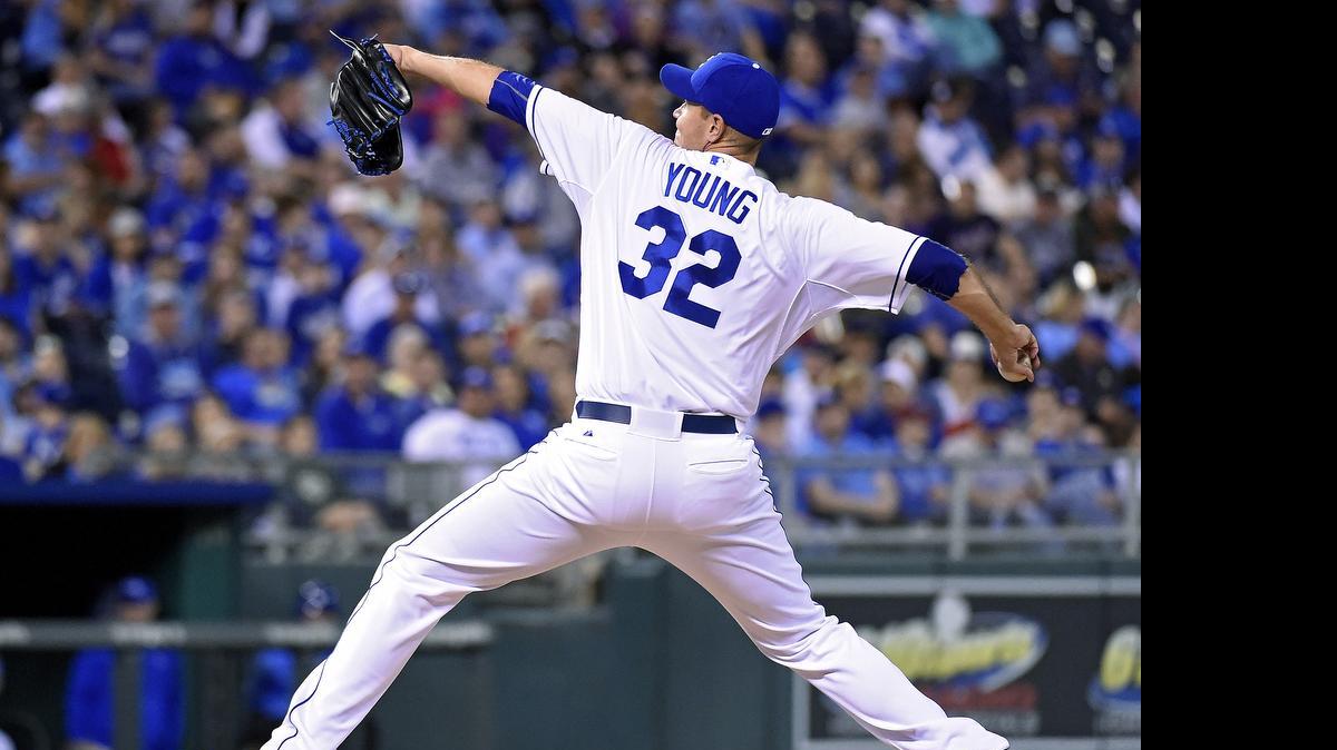 
Kansas City Royals relief pitcher Chris Young (32) throws in the sixth inning during Wednesday's baseball game against the Cleveland Indians on May 6, 2015 at Kauffman Stadium in Kansas City, Mo.
