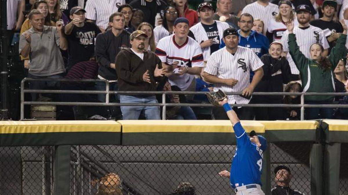 
Royals left fielder Alex Gordon went up for a ball hit by White Sox catcher Josh Phegley, but it left the park for a home run in the second inning Saturday.
