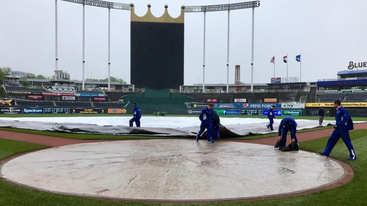 The Royals’ Sunday home game against the Minnesota Twins was pushed back to a 2:15 p.m. start after rainstorms hit the area on Sunday morning.