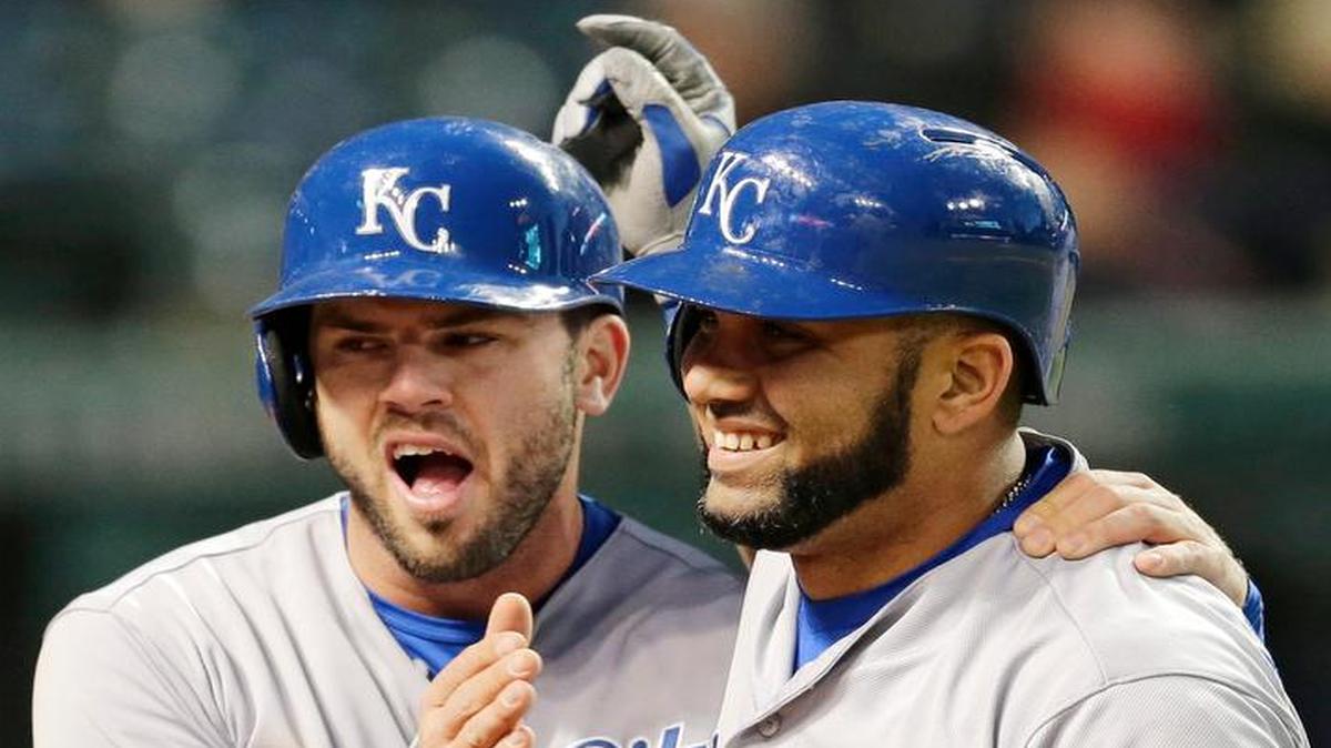 
The Royals’ Mike Moustakas (left) congratulated Kendrys Morales after Morales hit a three-run home run off Indians relief pitcher Bryan Shaw in the seventh inning Tuesday night in Cleveland. Eric Hosmer also scored on the play. 
