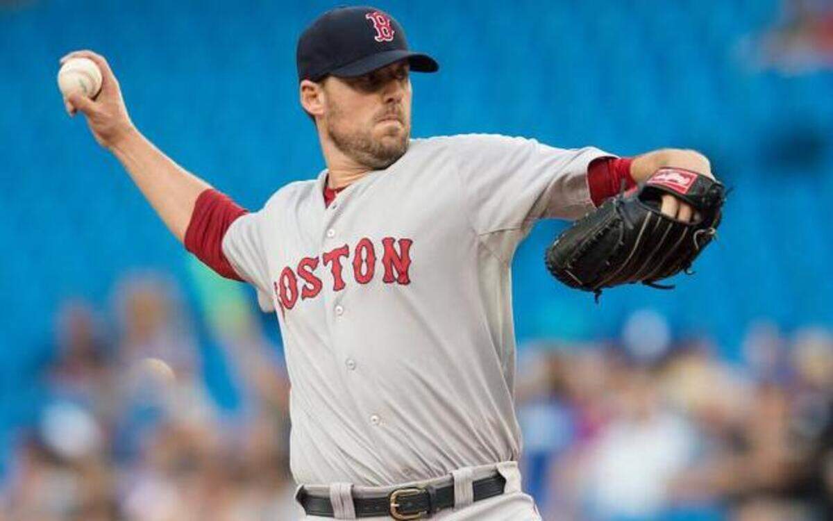 
With a dearth of a dynamic hitters available, the Royals remained in active contact about pitchers on Wednesday, inquiring on Boston Red Sox starter John Lackey (11-7, 3.60 ERA), among others, according to people familiar with the situation. 
