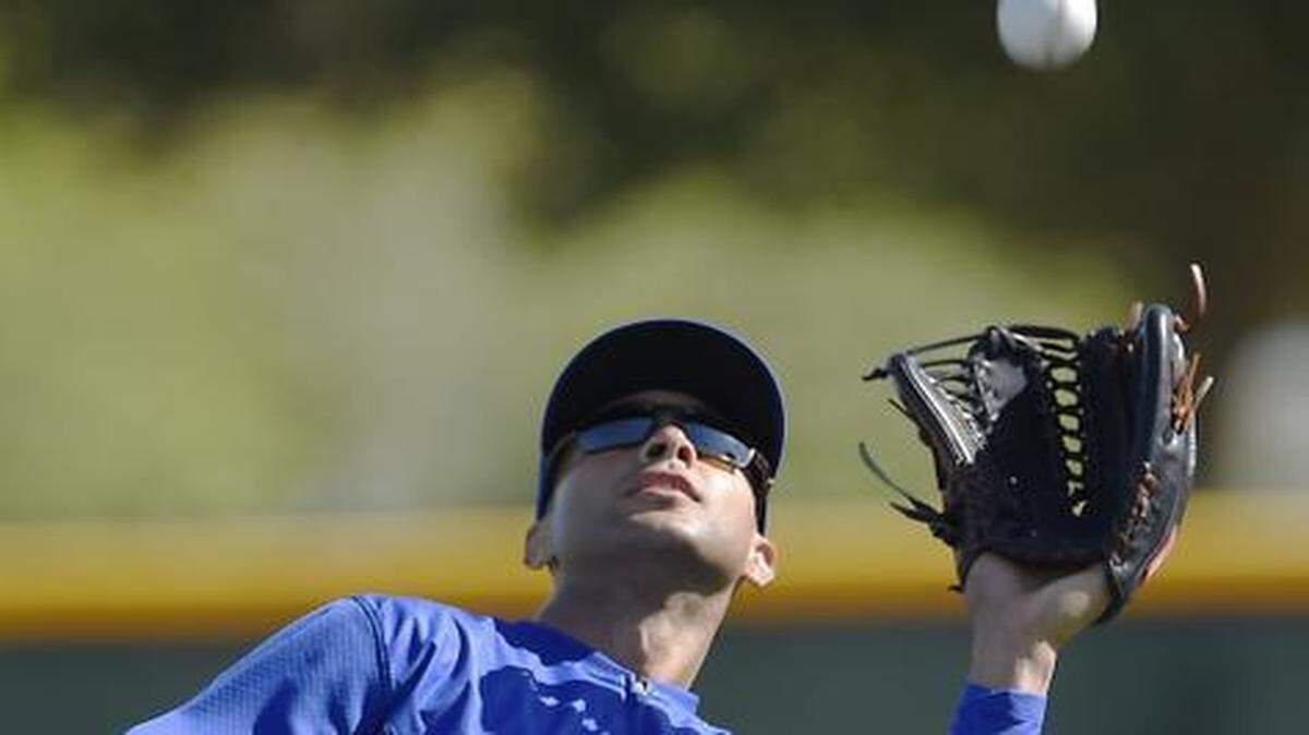 
The Royals believe they will have to make fewer late-game defensive shifts because of the ability of new right fielder Alex Rios.
