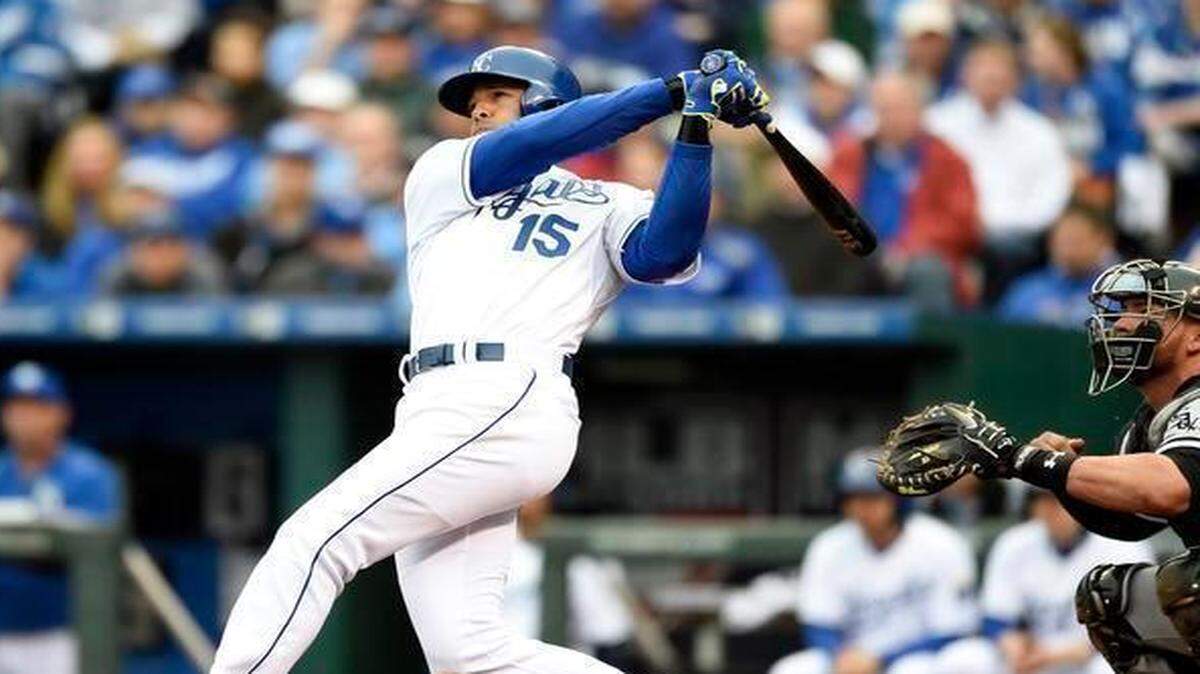 
Royals right fielder Alex Rios swats a three-run home run in the seventh inning Monday as the Royals beat the White Sox 10-1 at Kauffman Stadium.
