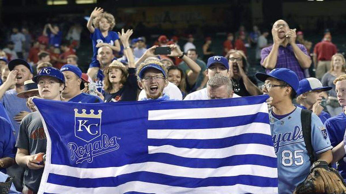 
The Royals have become a nationwide phenomenon with their wild ride through the postseason. Royals fever was evident even at Angel Stadium of Anaheim, where the Royals a week ago had just beaten the Angels for a second time.
