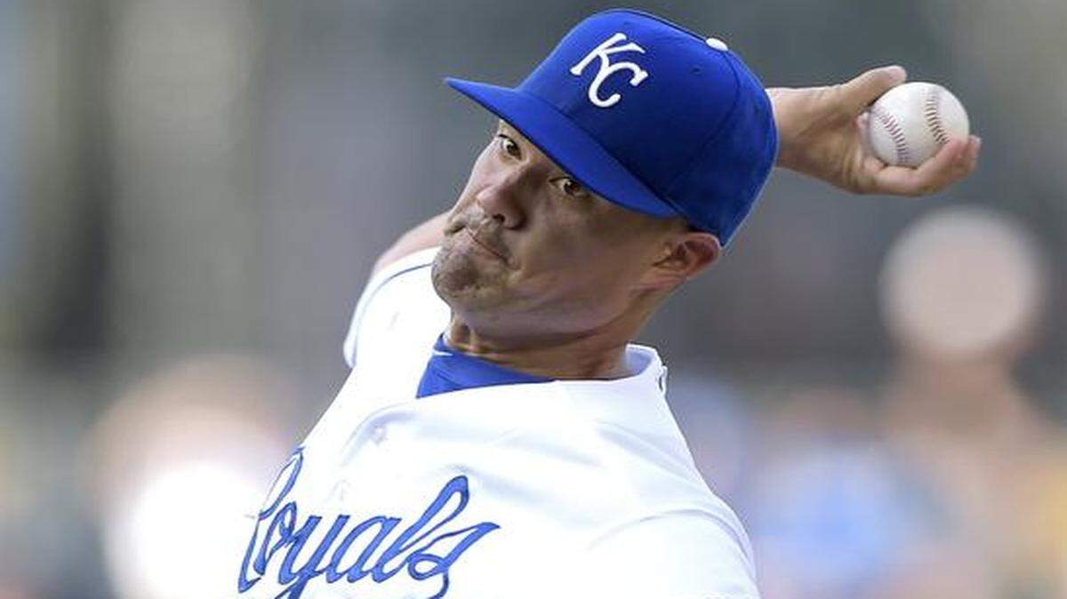 
Jeremy Guthrie takes the mound tonight for Kansas City as the Royals play the second game of a four-game series against the Oakland Athletics at Kauffman Stadium.
