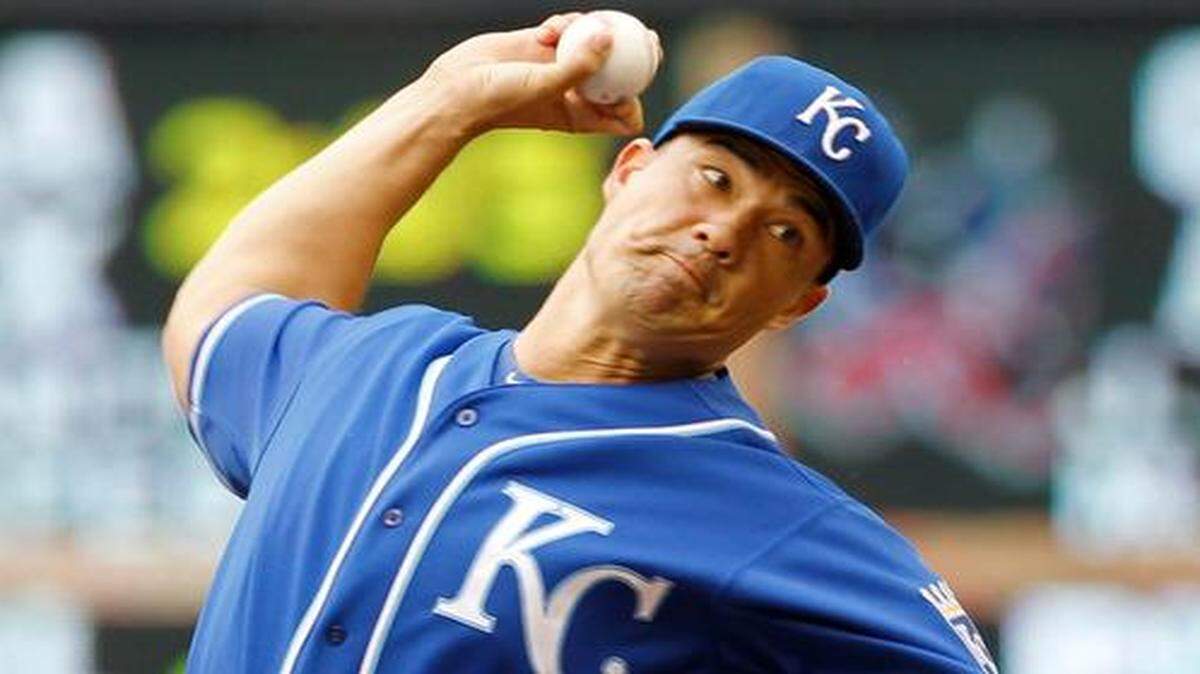 
Jeremy Guthrie will take the mound tonight for Kansas City as the Royals play the second game of a three-game series against the Texas Rangers in Arlington.
