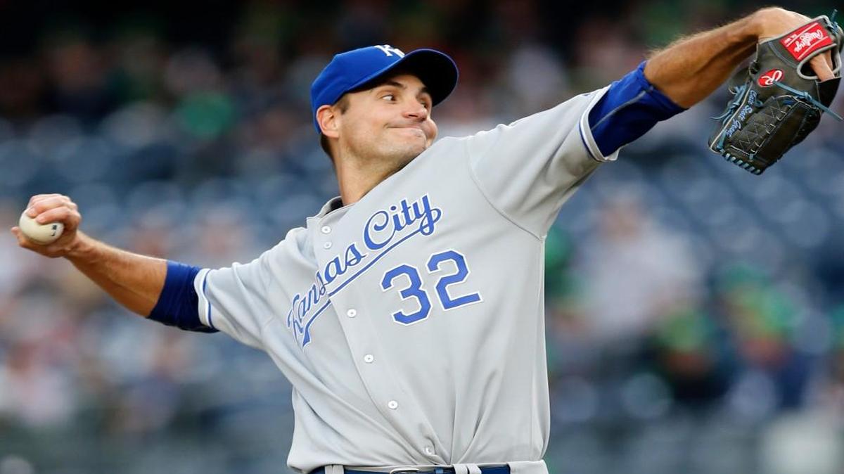 Royals right-hander Chris Young is set to throw a simulated game at Kauffman Stadium on Thursday or Friday, the next step in his recovery from a low-grade strain in his right forearm.