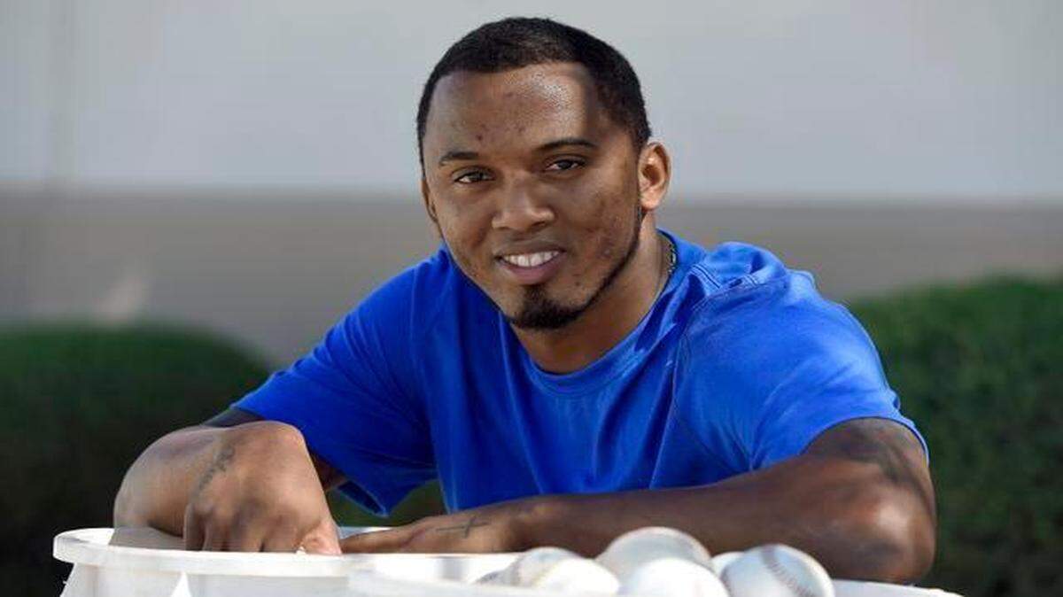 
Kansas City Royals shortstop Alcides Escobar arrived for Tuesday’s spring-training workout in Surprise, Ariz.
