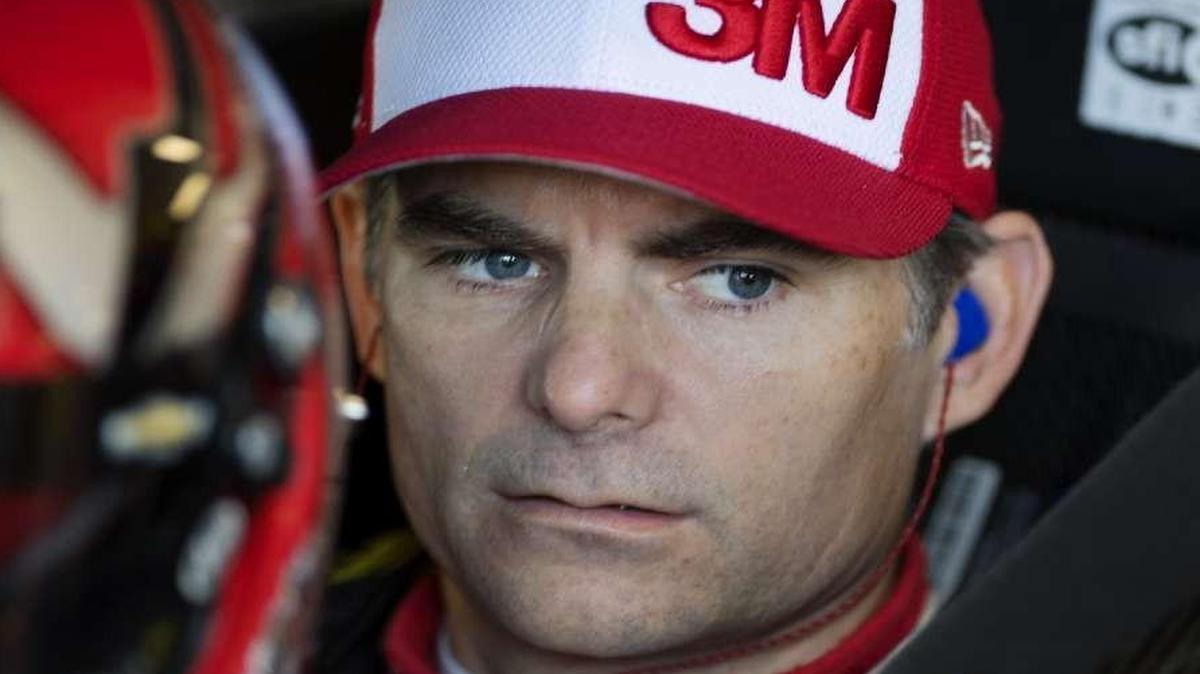 
Jeff Gordon, who is retiring after the season, finished 10th in Sunday’s Hollywood Casino 400 at Kansas Speedway. 

