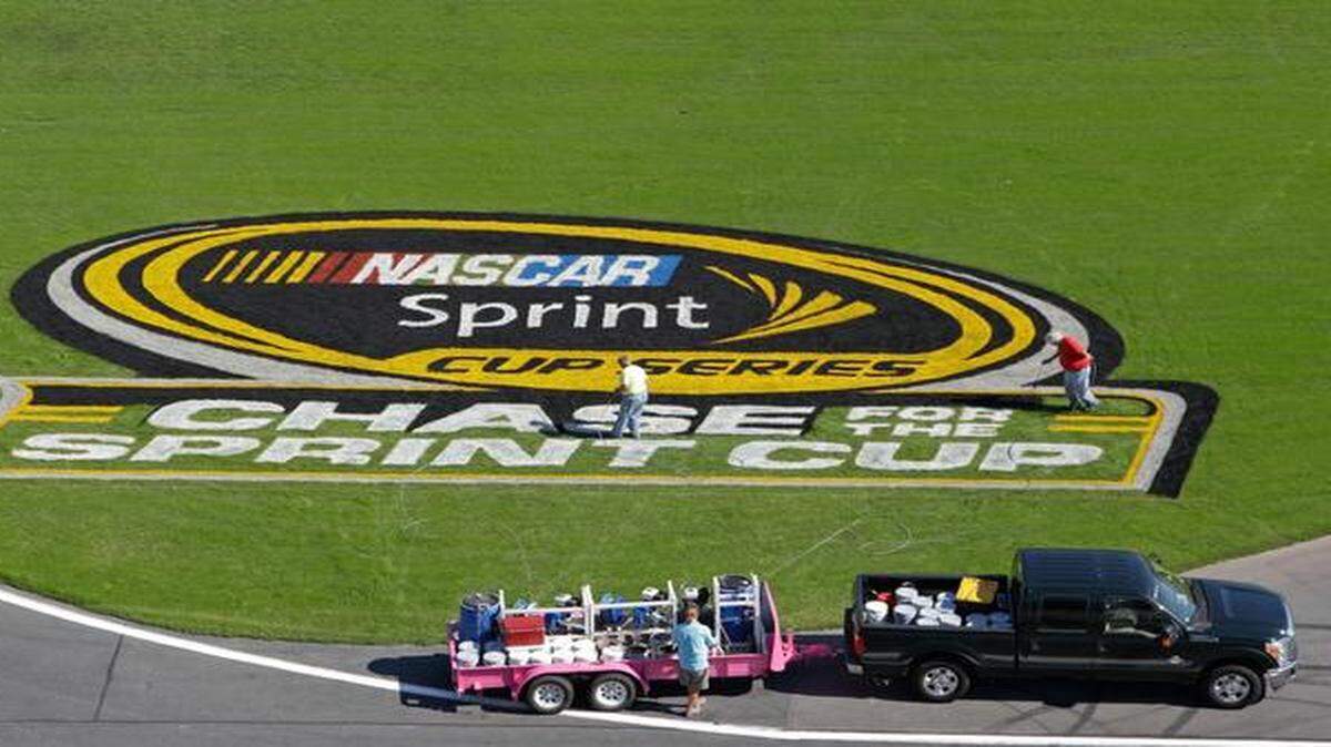 
Sprint’s sponsorship of NASCAR raised the company’s profile at racetracks across the country, such as this one in Concord, N.C. 
