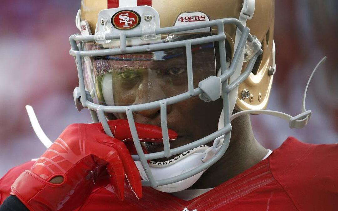 
San Francisco 49ers linebacker Aldon Smith had an abbreviated season last year because of a suspension for violating NFL policies, and after another arrest Thursday the 49ers decided to let him go.
