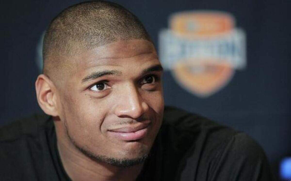 
Former Missouri defensive lineman Michael Sam
