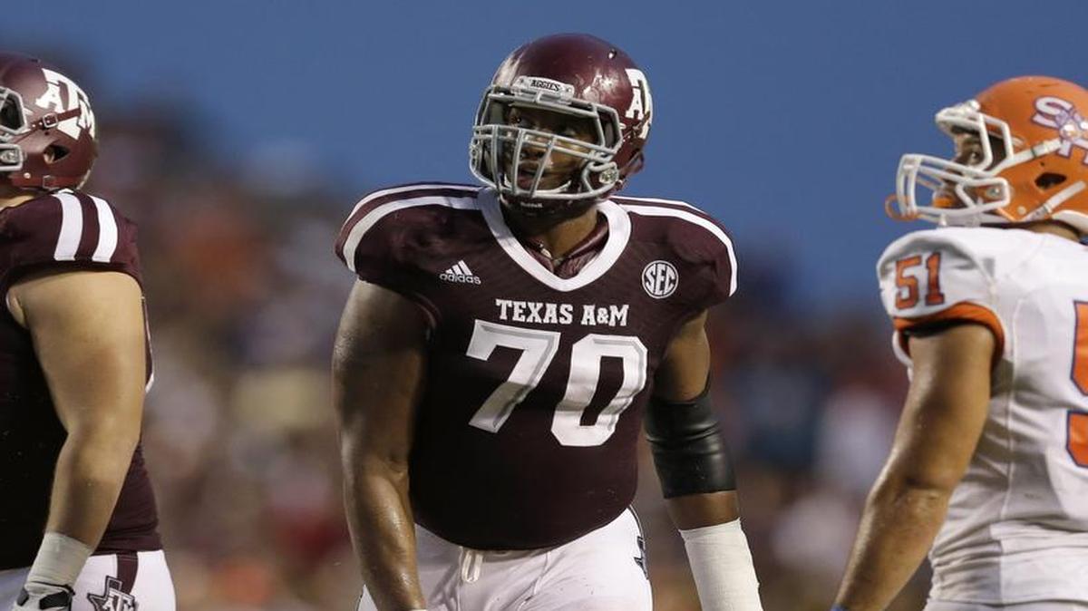 
Texas A&M’s Cedric Ogbuehi (center), one of the top tackles in this year’s draft, says he’ll be ready by the time NFL training camps start after injuring his knee in the Liberty Bowl.
