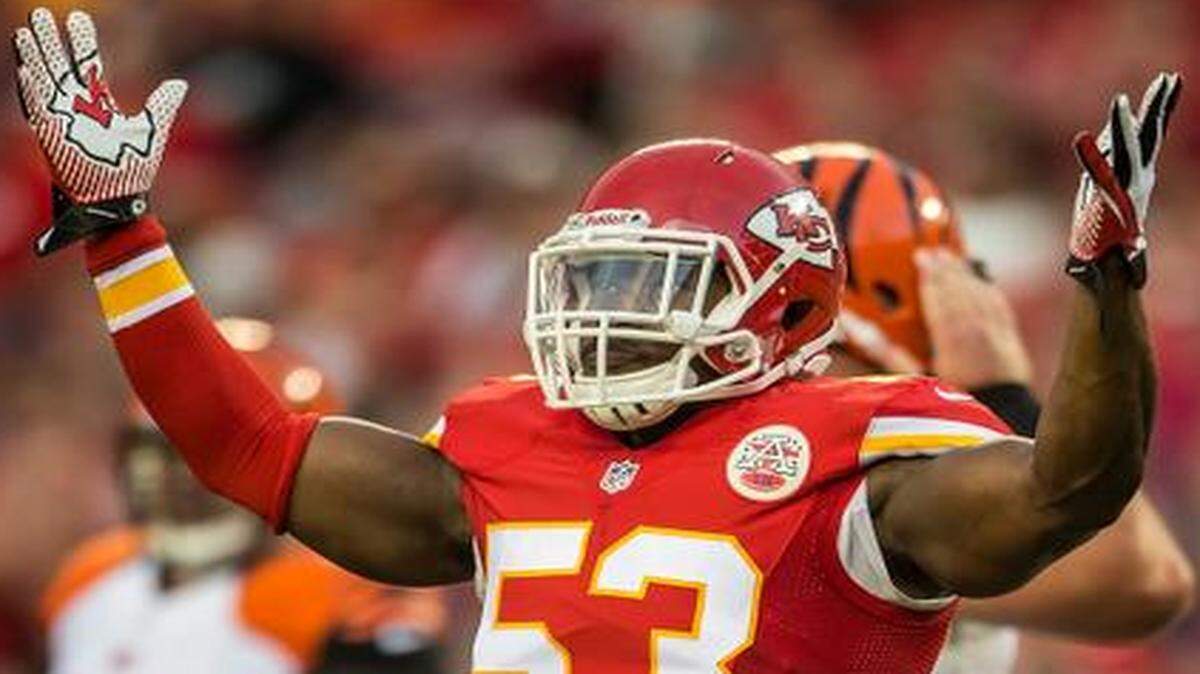 
Chiefs linebacker Joe Mays, who didn’t log a defensive snap Sunday against the Buffalo Bills but played 22 special teams snaps, is a competitor. But in many ways, he’s just happy to be pain free and back on the field, helping his team — cast on his right wrist and all.
