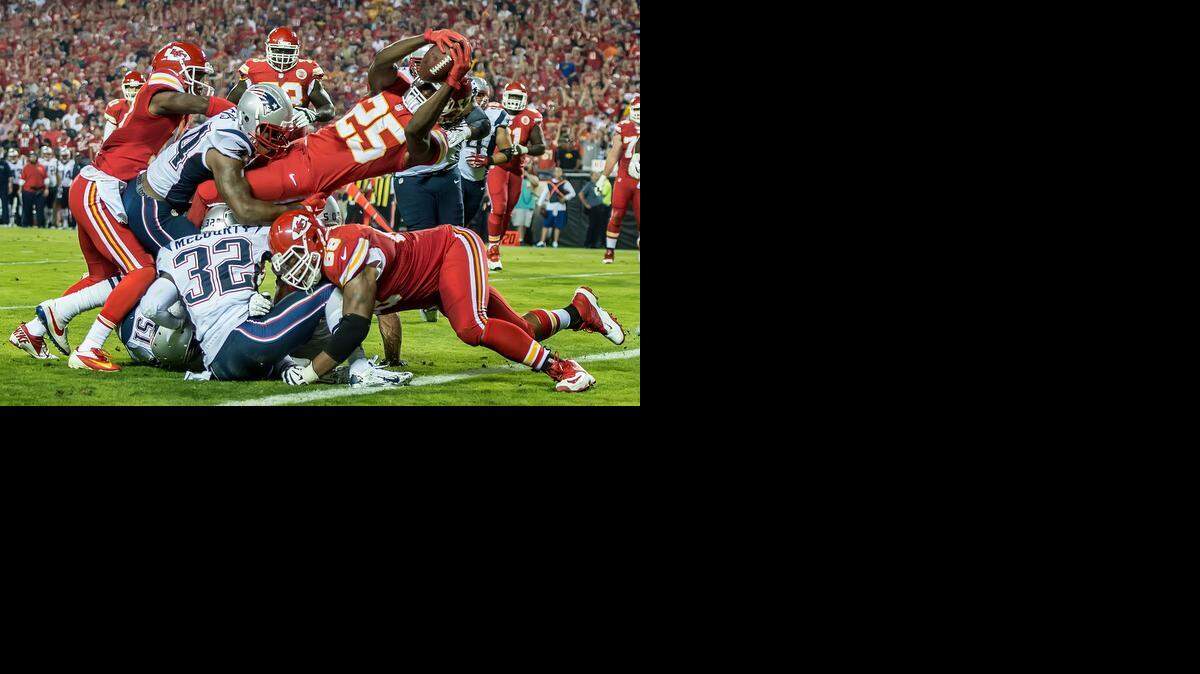 
Kansas City Chiefs running back Jamaal Charles leaped over the goal line in the second quarter for a touchdown.
