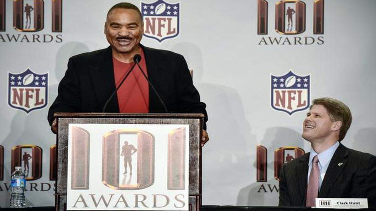 
Former Kansas City Chiefs defensive back Gary Green talked about being inducted into the Chiefs Hall of Fame as Chiefs Chairman and CEO Clark Hunt listened on Saturday. 
