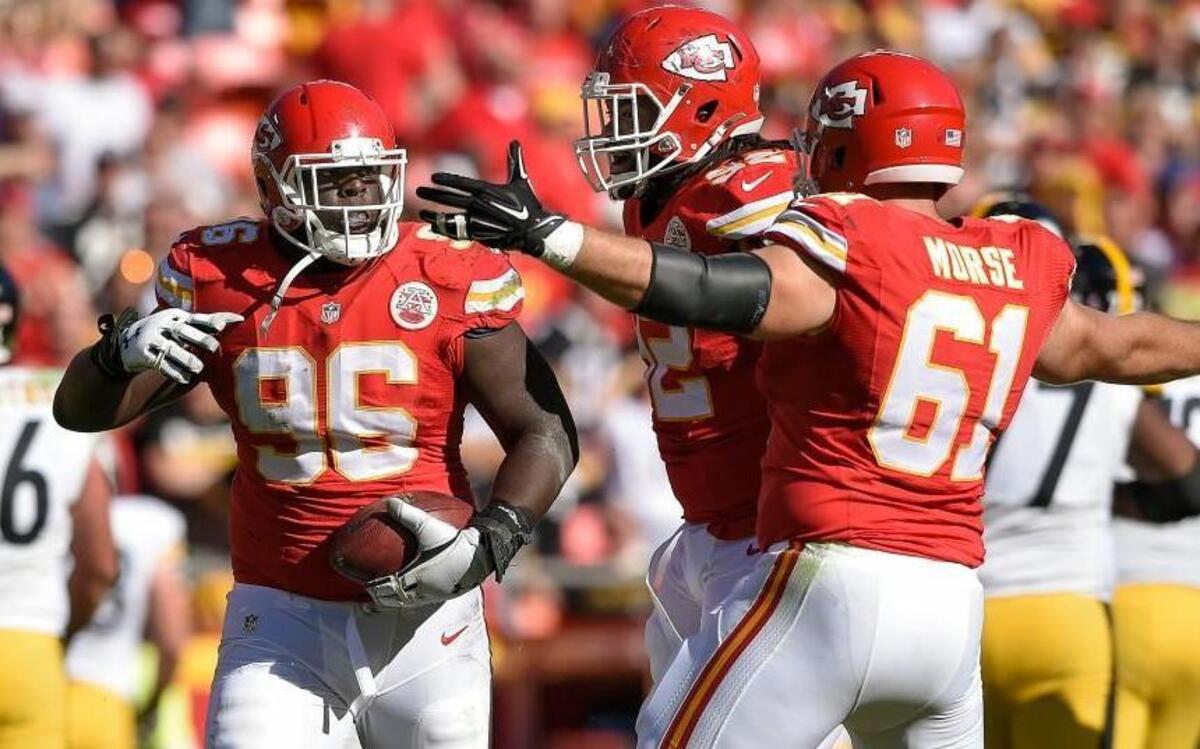 After losing five games in a row, the Chiefs bounced back Oct. 25 with a victory against the Steelers. Chiefs nose tackle Jaye Howard (96) celebrated with center Mitch Morse (61) after recovering a fumble late in the fourth quarter.