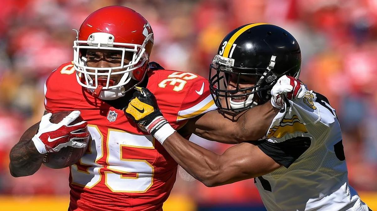 Kansas City Chiefs running back Charcandrick West.