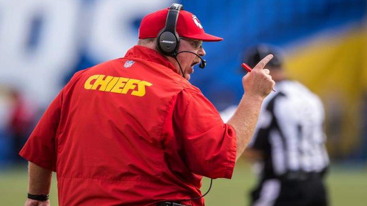 
Chiefs coach Andy Reid (above) gave credit to offensive coordinator Doug Pederson for the successful 2-minute game plan in Sunday’s 23-20 win over the Chargers.


