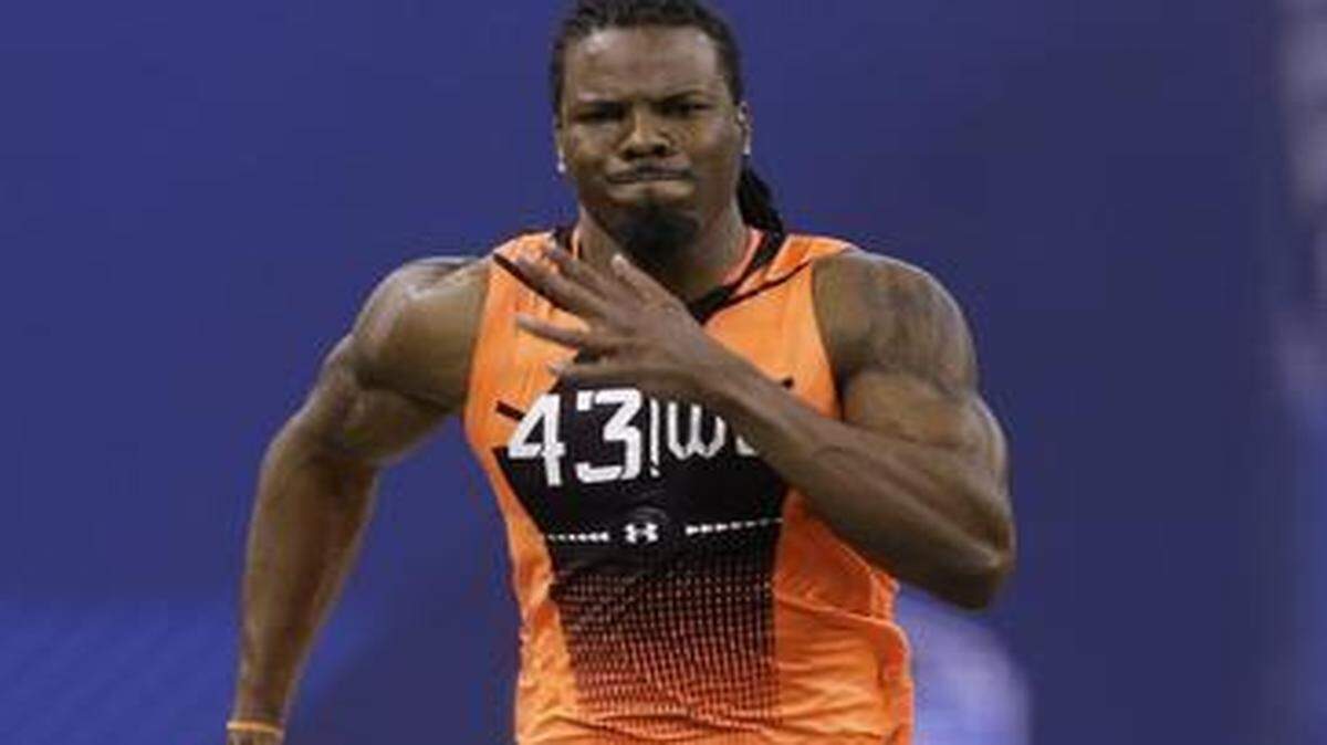 
West Virginia wide receiver Kevin White ran the 40-yard dash at the NFL Combine on Saturday.
